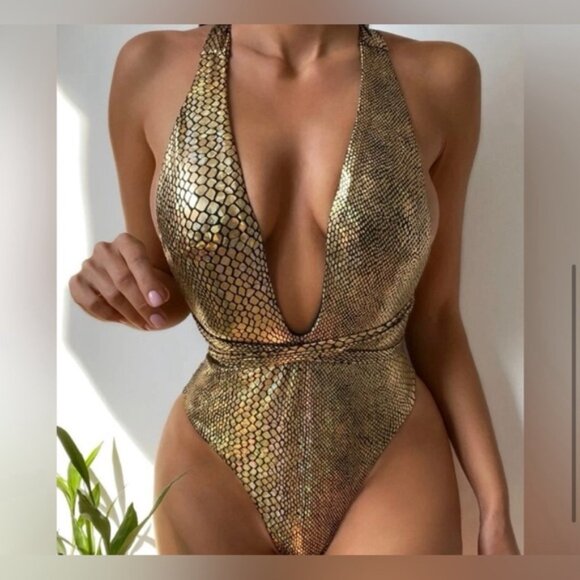 Gold SnakeSkin Metallic Swimsuit ✨🎉🔥🔥🔥🔥 - Picture 1 of 4